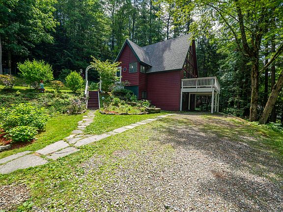 4th image of 11 Snowshoe Hill Road