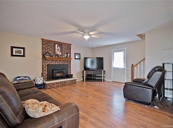 3rd image of 110 Ohara Dr