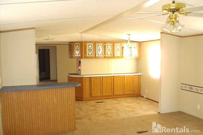 2nd image of 1512 E Edwards Ct