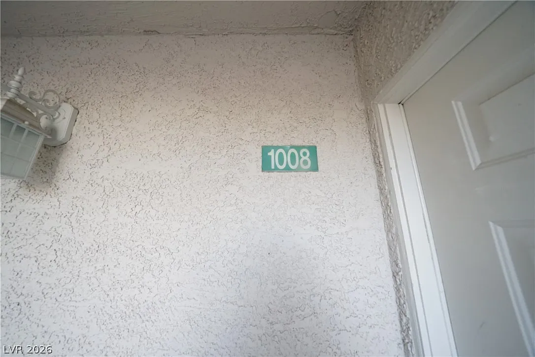 1 bed, 1.0 bath, 677 sqft, $995 — Photo 3