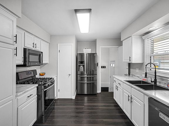 5th image of 8340 Cottage Grove Pl