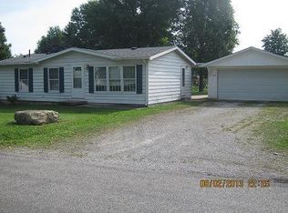 1008 6th St, Pawnee, IL