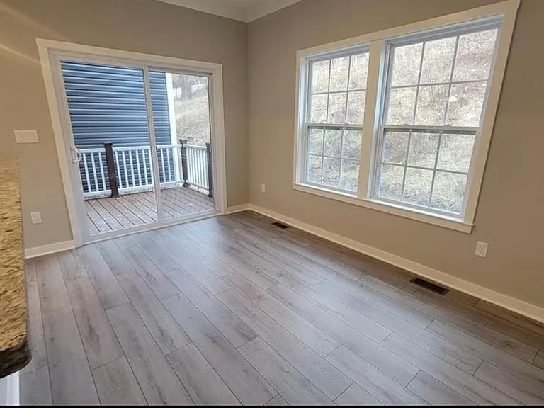 353 Trinity Way — Photo 8