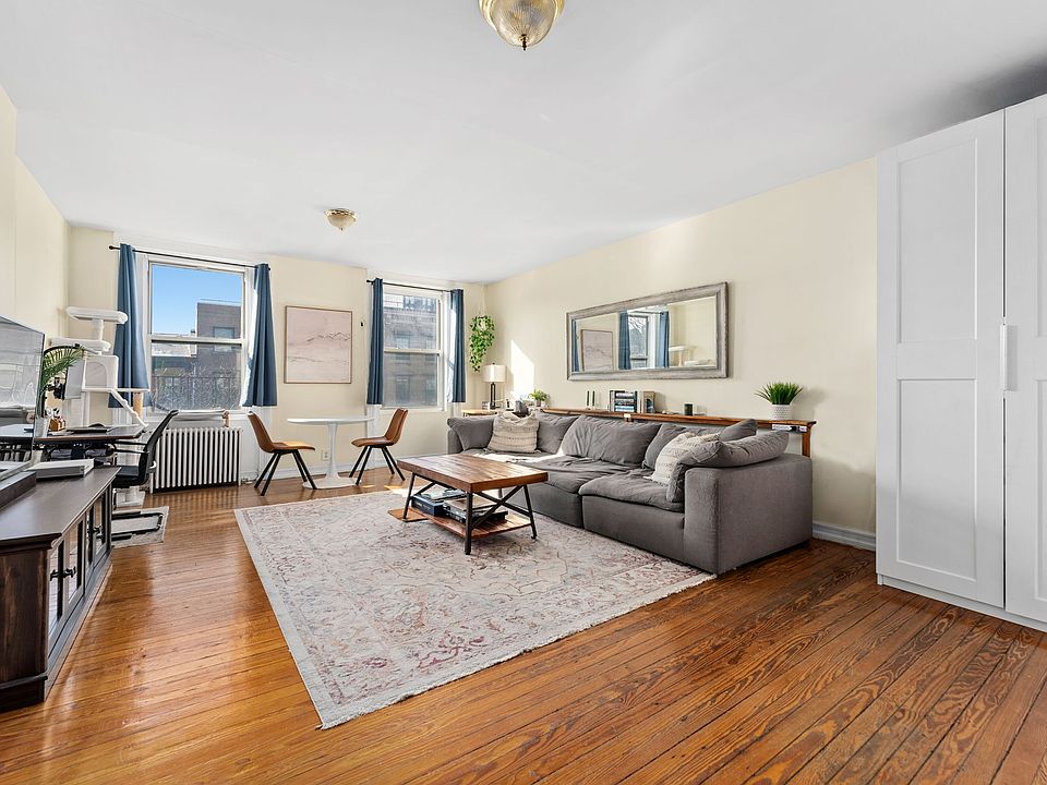 1st image of 145 Atlantic Ave APT 3