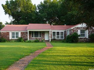 801 W Center St, Beebe, AR 72012