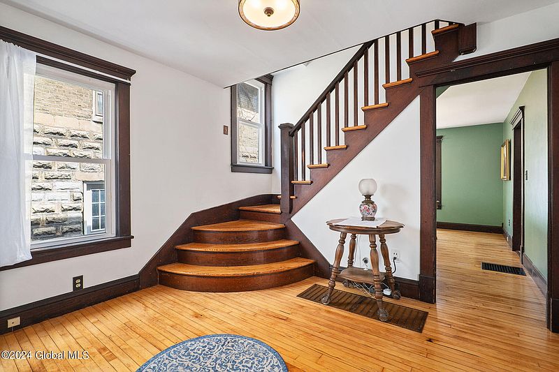 3rd image of 64 Bellview Terrace
