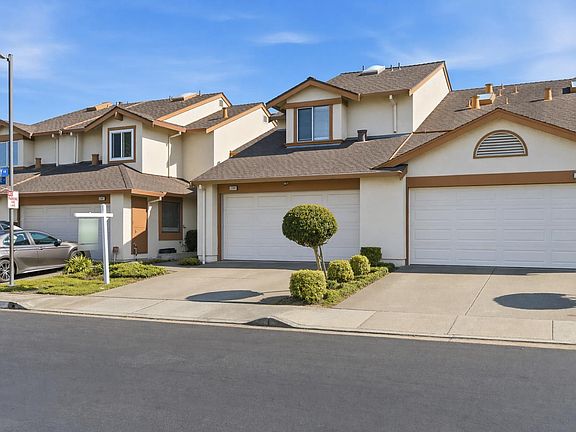 2nd image of 2309 Kristie Ln