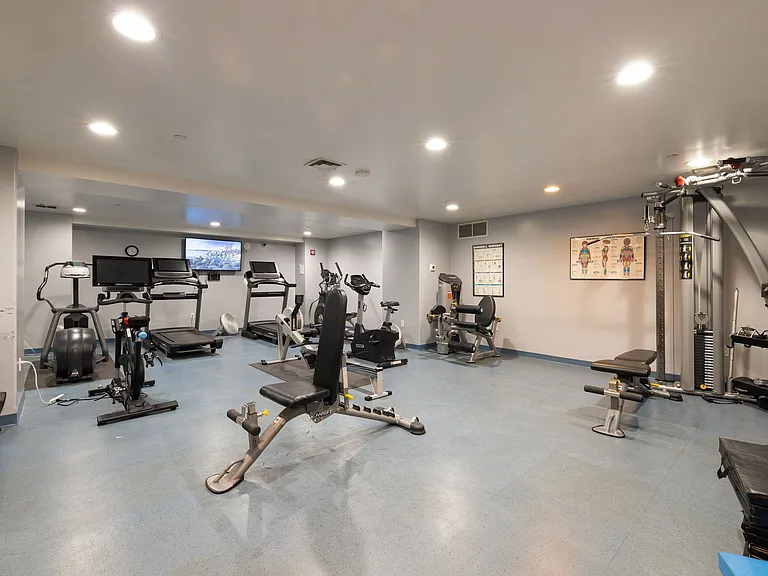 1550 E Royall Pl #403 — Photo 15