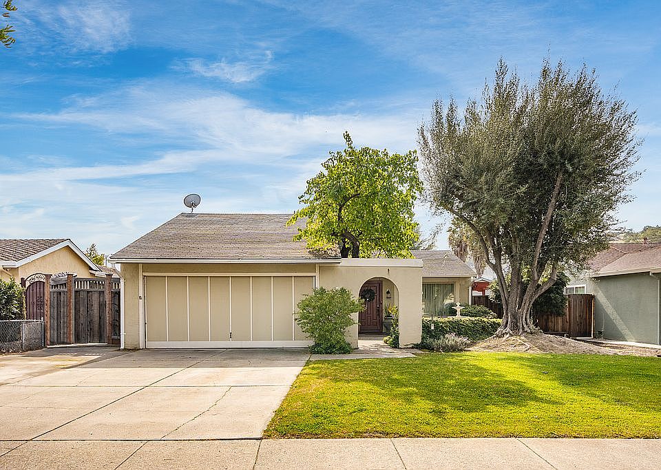 1st image of 2372 Ohara Ct