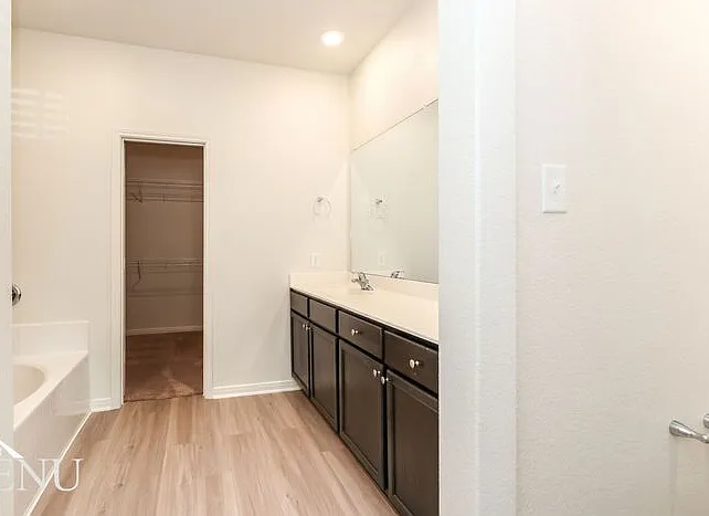 10659 Lost Maples Dr — Photo 17
