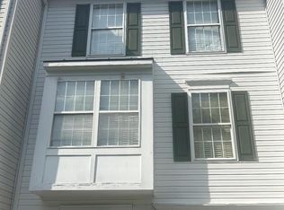 6010 Rose Bay Dr, District Heights, MD 20747