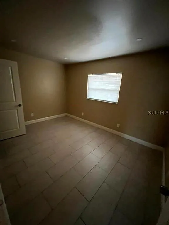 2 bed, 1.0 bath, 1456 sqft, $1,495 — Photo 3