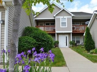1370 Heatherwood Ln, Ann Arbor, MI 48108