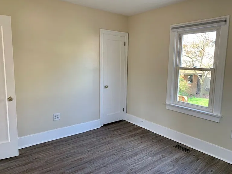 7511 Jones Ave NW — Photo 14