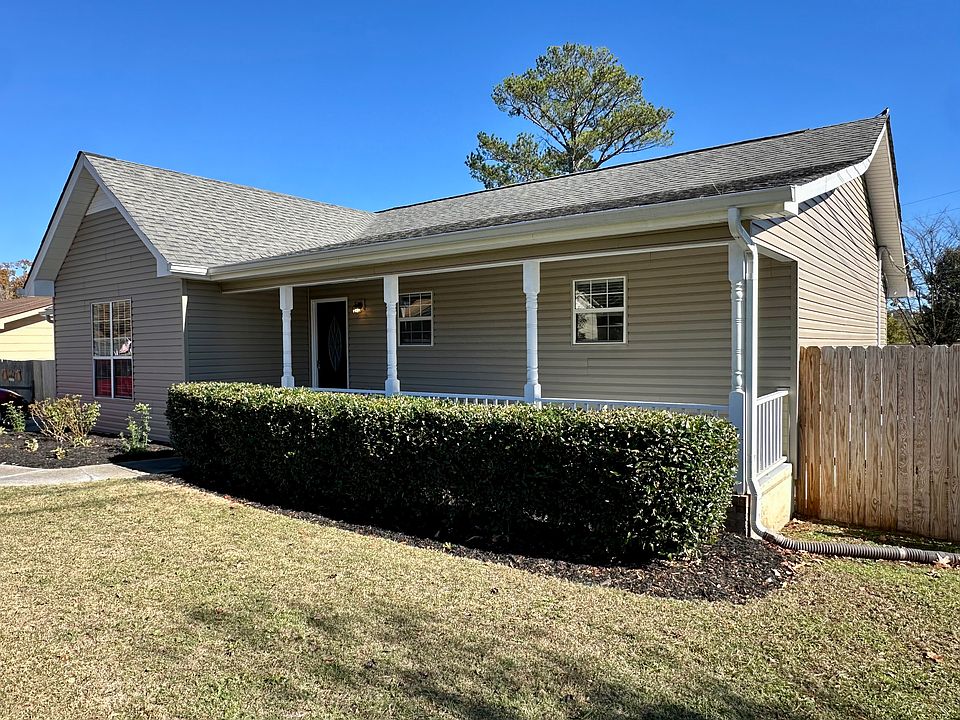 1st image of 1651 Fernwood Cir