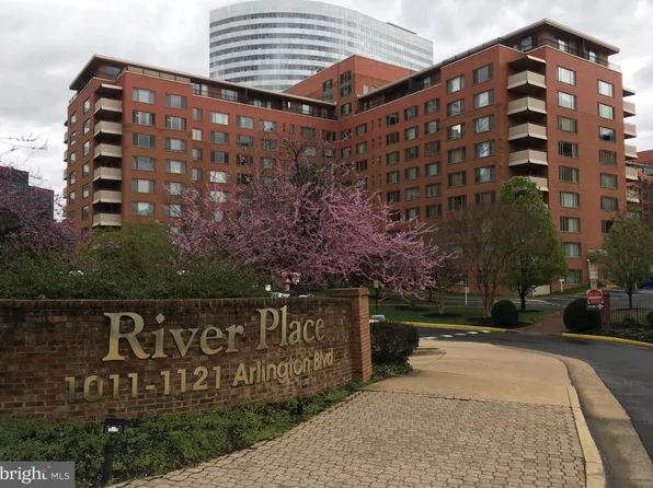 1121 Arlington Blvd APT 708, Arlington, VA 22209