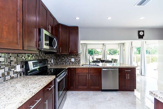 1st image of 5609 Coco Palm Dr #0
