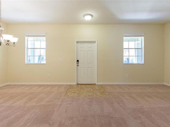 4th image of 1294 Saybrooke Pl