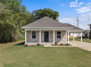 203 N Pat St, Muscle Shoals, AL 35661