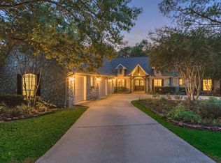 10171 Valley Dr S, Willis, TX 77318