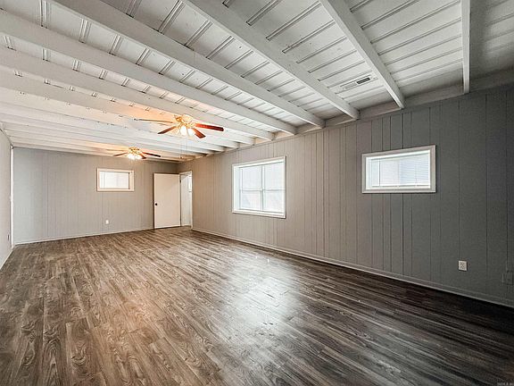 4th image of 1695 Fletcher St