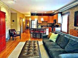7078 N Ashland Ave #2, Chicago, IL 60626