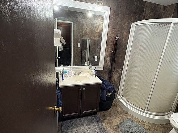 3rd image of 5800 Hamner Ave Space 387