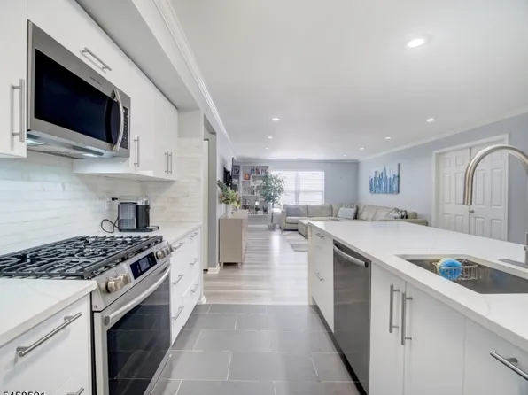 53 Springbrook Rd East, Montville Twp., NJ 07045
