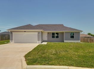 567 Richardson St, Pleasant Hope, MO 65725