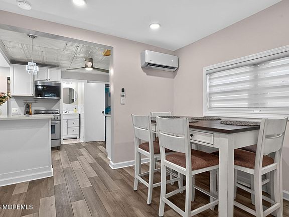 5th image of 124 Broadway #1/2