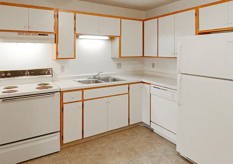Westminster Apartments — Photo 5