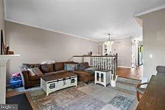 821 Stockbridge Dr — Photo 4