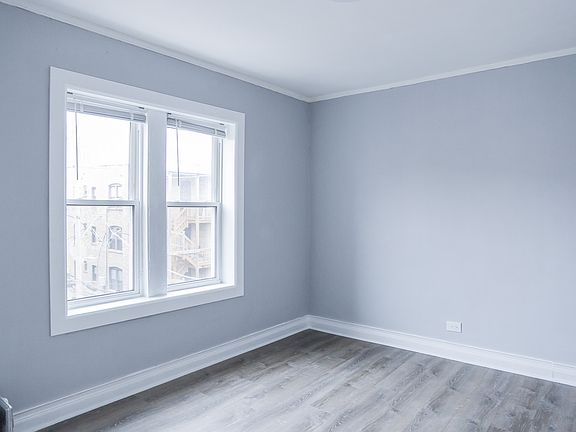 5th image of 6950 N Ashland Blvd #310