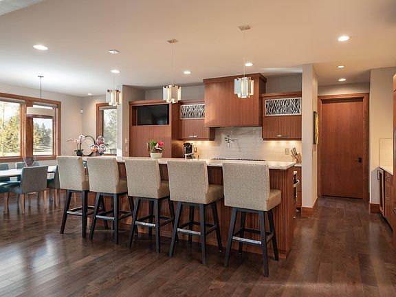 5th image of 61451 Blurton Ct