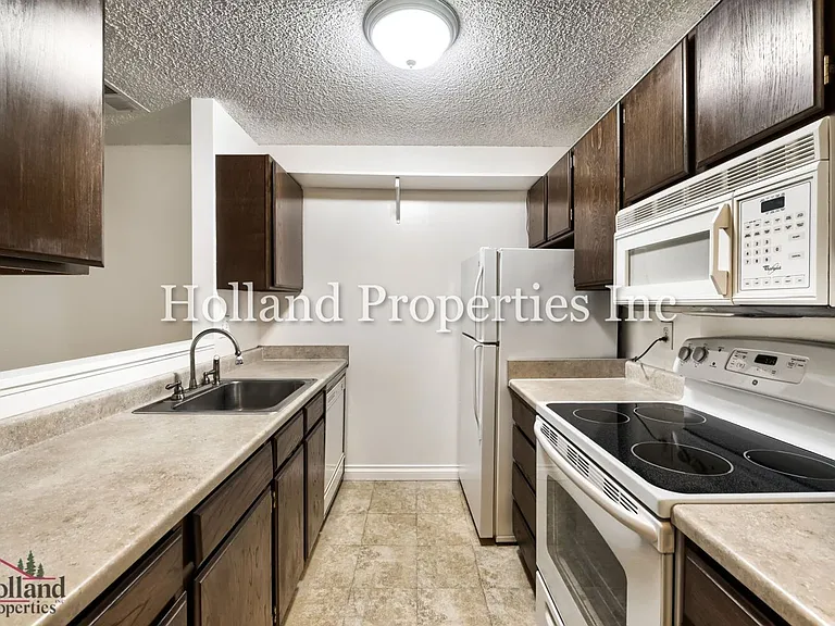 8747 SW Brightfield Cir — Photo 7