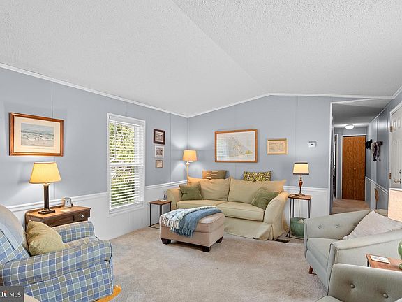 5th image of 9 Brunswick Ln