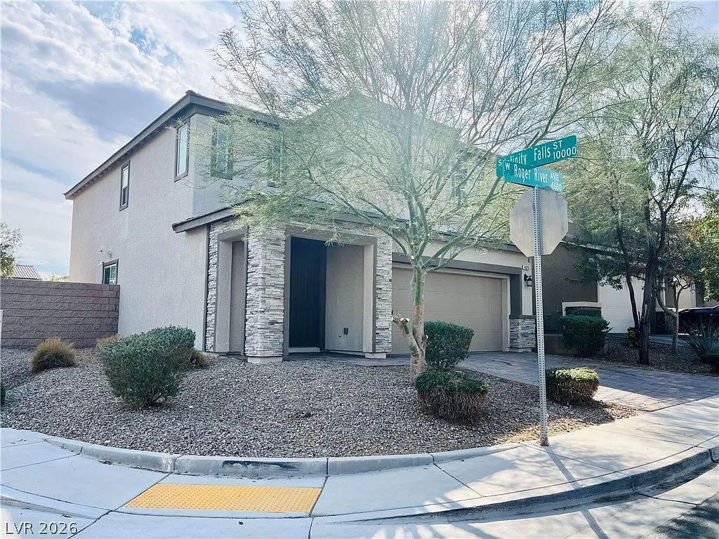 4 bed, 3.0 bath, 2328 sqft, $3,200 — Photo 3