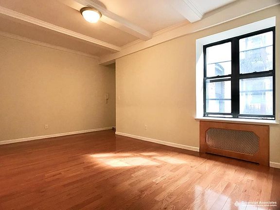 4th image of 115 W 71st St APT 7A