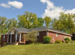 102 Alpine Dr, Vine Grove, KY 40175