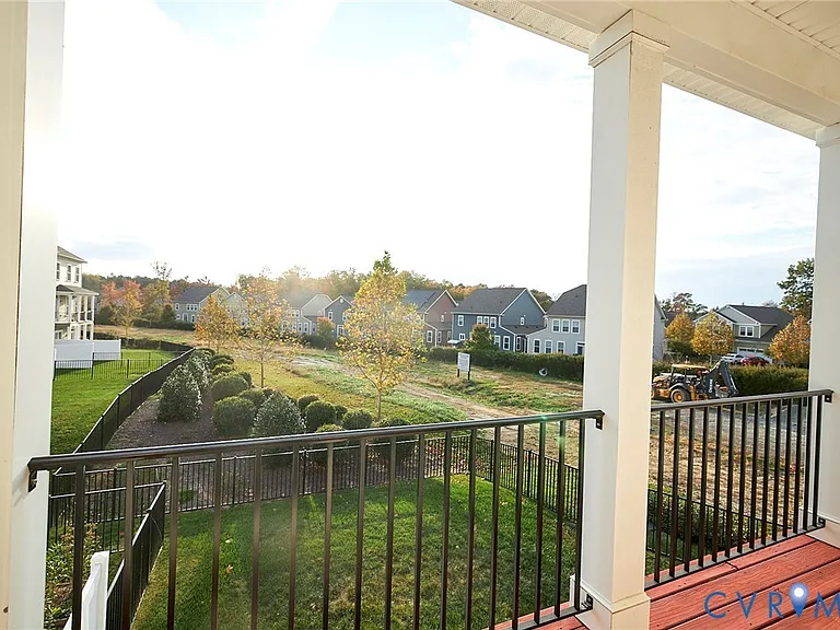 11458 Hayloft Ln — Photo 37