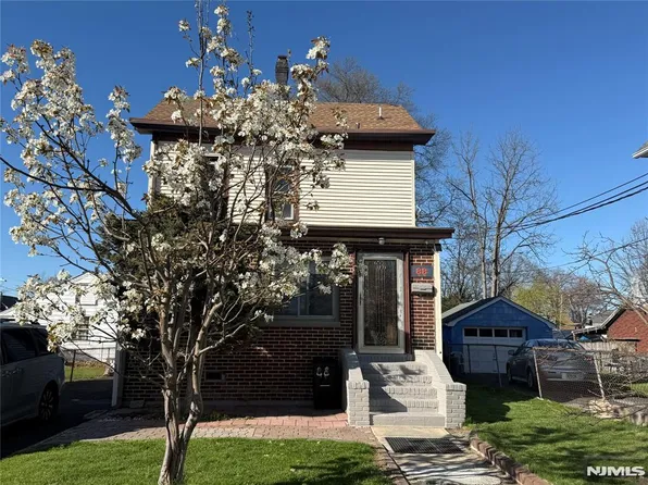 88 Main St, Little Ferry, NJ 07643