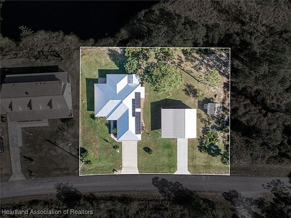 2nd image of 603 Washington Pl