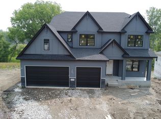 2978 Westwind Ct, Little Canada, MN 55109