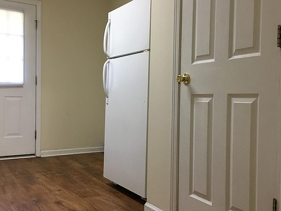 5th image of 1203 Beaver Creek Dr #B