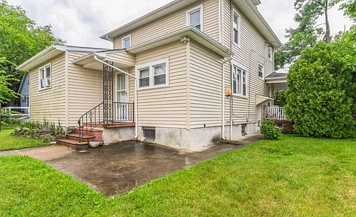 117 Station Ave #B Photo 1