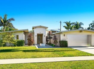 1810 N College Pl, Long Beach, CA 90815