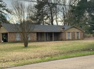 836 McCluer Rd, Jackson, MS 39212