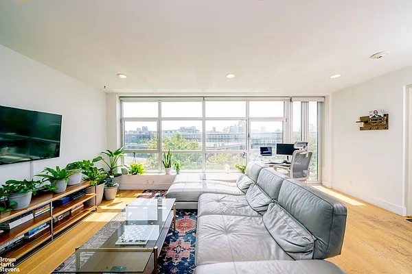 Rented by Brown Harris Stevens | media 18