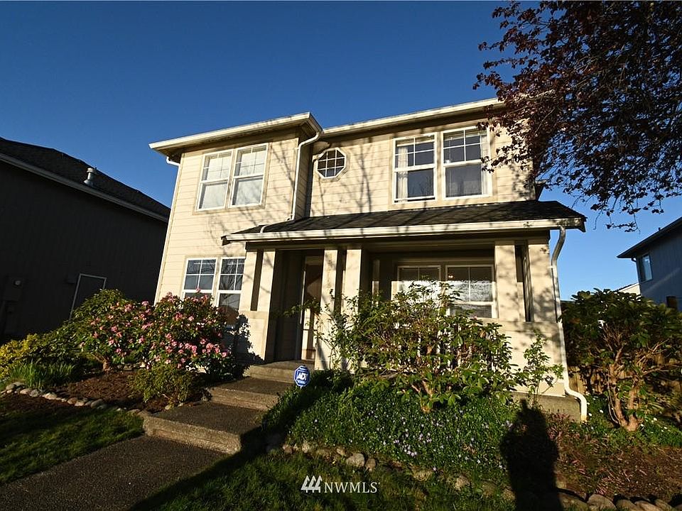 1st image of 15727 Lords Lake Ave SE