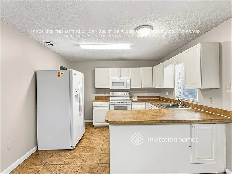 4040 Lehman Ct — Photo 8